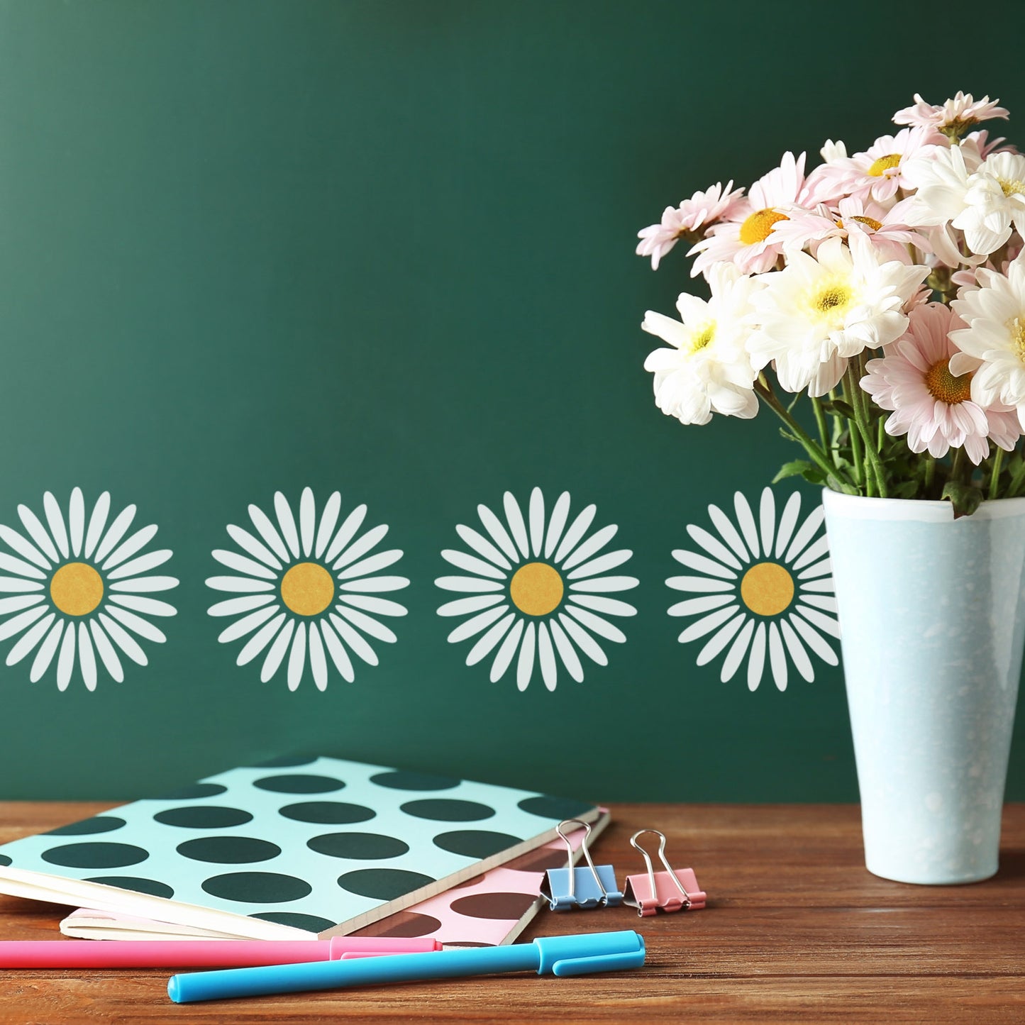 CraftStar Daisy Stencil Border