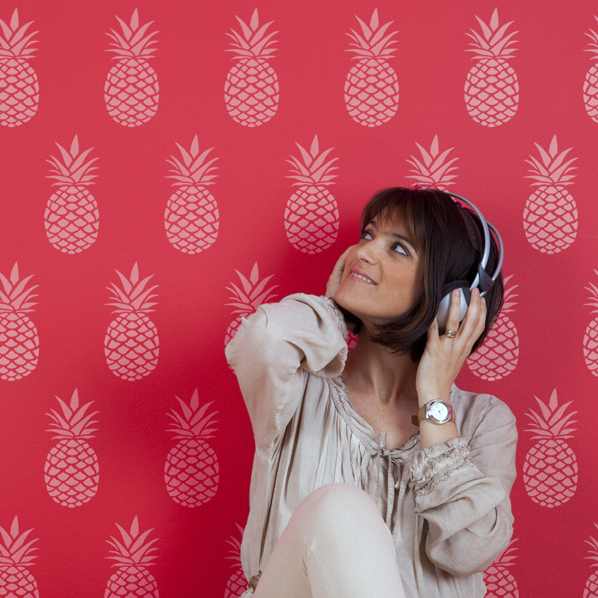 CraftStar Pineapple Repeating Pattern Stencil in whites