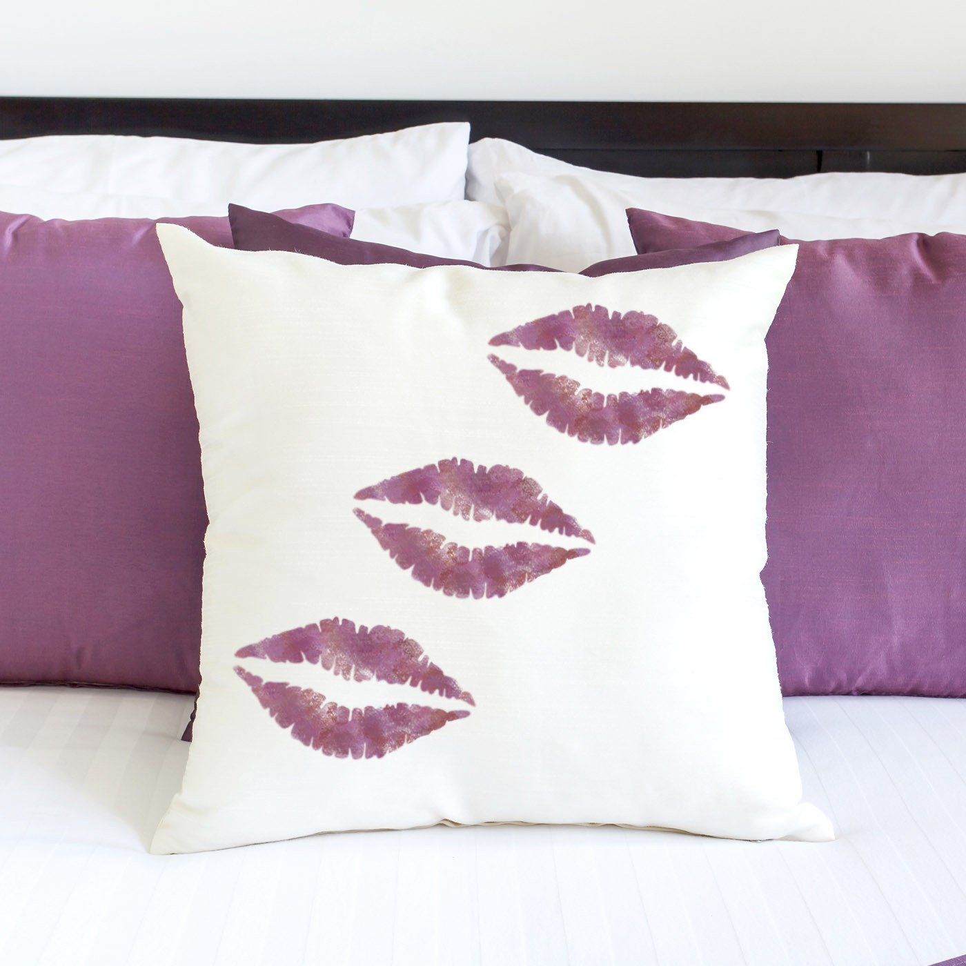 Lip Print Craft Stencil on Pillow